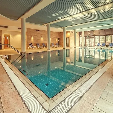 Bredeney 4*