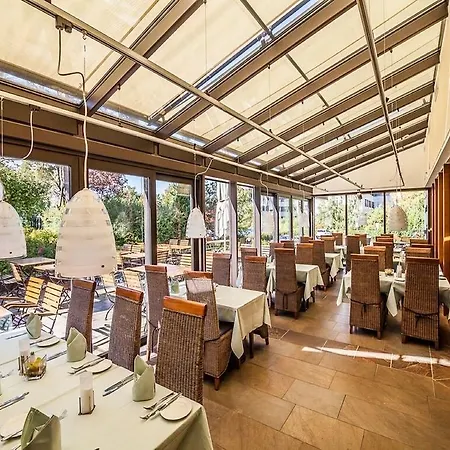 Ξενοδοχείο Bredeney 4*