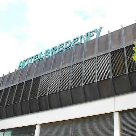 Bredeney Hotel 4*